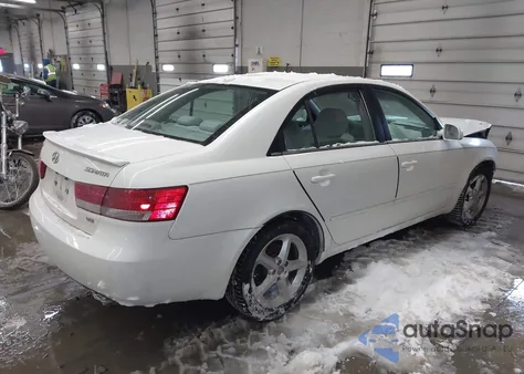 2008 Hyundai Sonata Limited V6/Se V6 z USA, uszkodzony, nr VIN 5NPEU46F18H357795